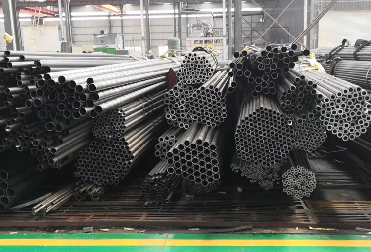 ����䓹��Ј���Ό����µĄ�(d��ng)�B(t��i)ƽ����P(gu��n)�I